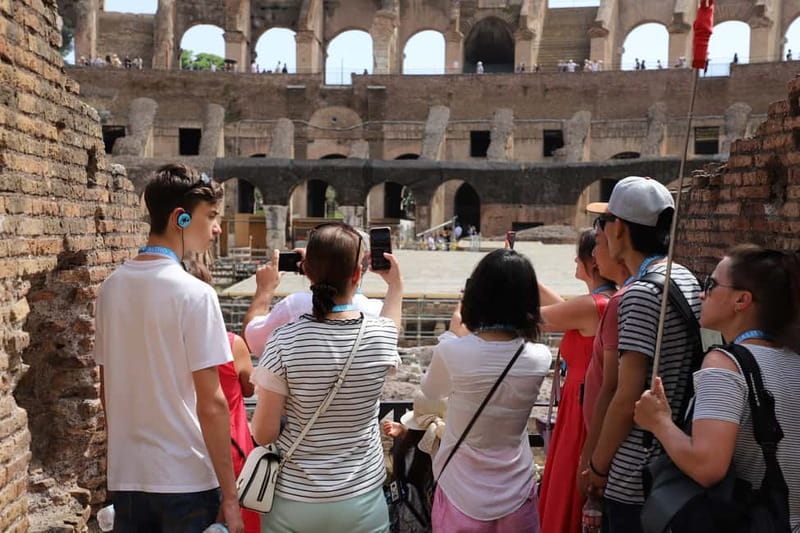 Rome: Colosseum & Roman Forum Guided Tour - Meet at Largo Agnesi: Finding Your Guide Without Stress