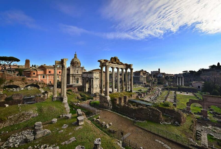 Rome: Colosseum, Roman Forum & Palatine Guided Tour - Palatine Hill: The High Ground and the Big Views