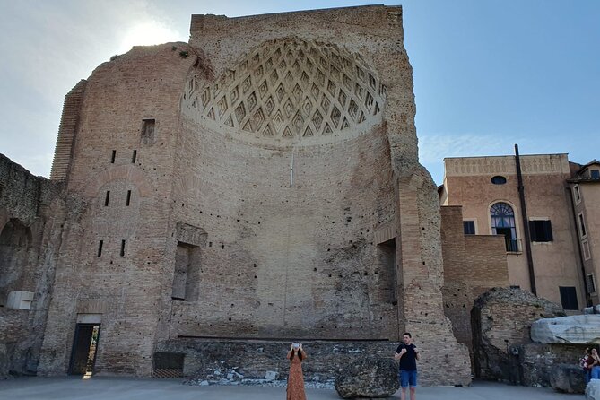 Rome: Colosseum, Roman Forum & Palatine Hill Experience - Palatine Hill Views and Emperor-Era Leftovers