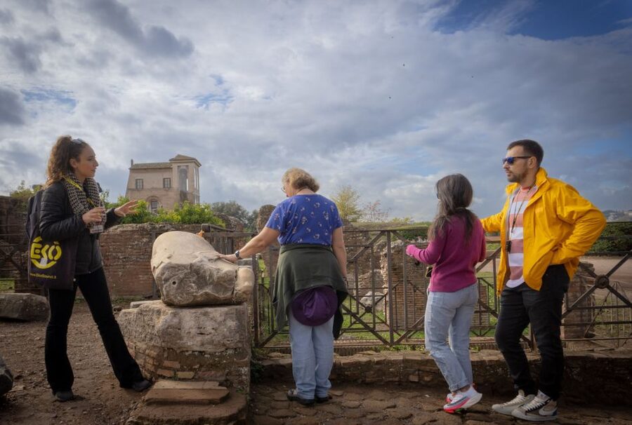Rome: Colosseum, Roman Forum & Palatine Hill Group Tour - Entering The Colosseum With Speedier Admission
