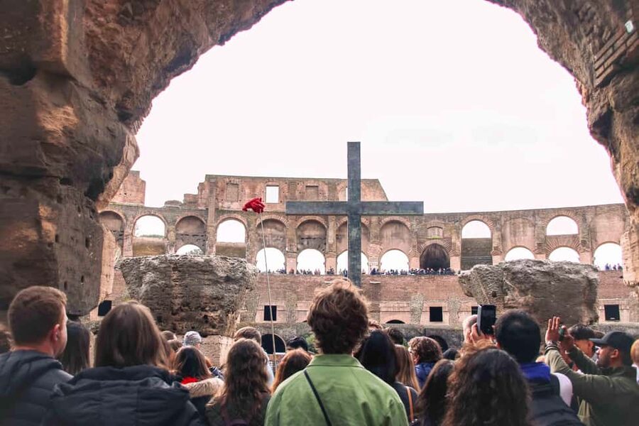 Rome: Colosseum, Roman Forum & Palatine Hill Guided Tour - Pace, Group Flow, and What Headsets Actually Help With