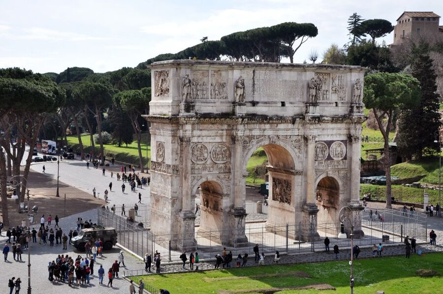 Rome: Colosseum, Roman Forum & Palatine Hill Tour - Entering the Colosseum: Fast Access Plus Security Reality