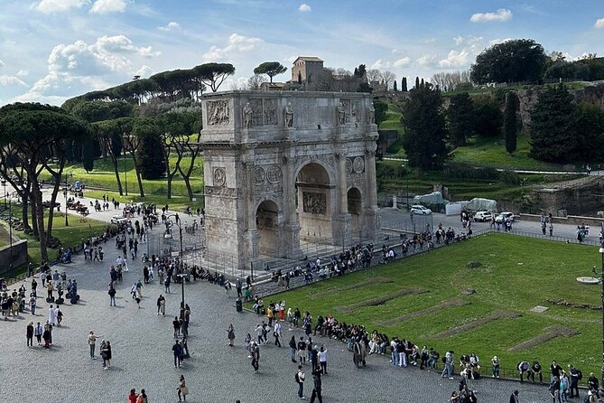 Rome: Colosseum, Roman Forum & Palatine Hill Visit + Audio Guide - Palatine Hill Views and How to Walk the Slopes Efficiently