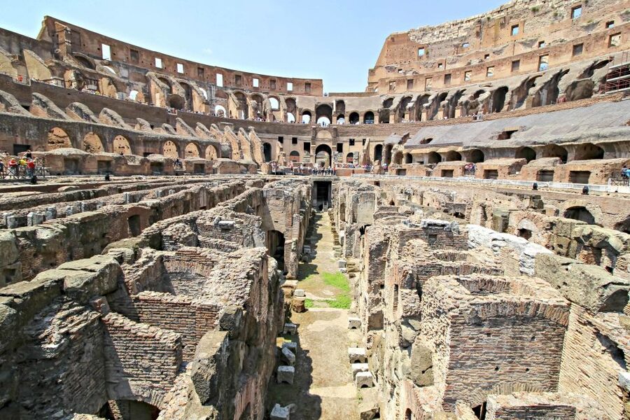 Rome: Colosseum Underground, Arena & Forum Tour - Meeting at Colosseo Metro: How to Find the Green Kiosk Fast