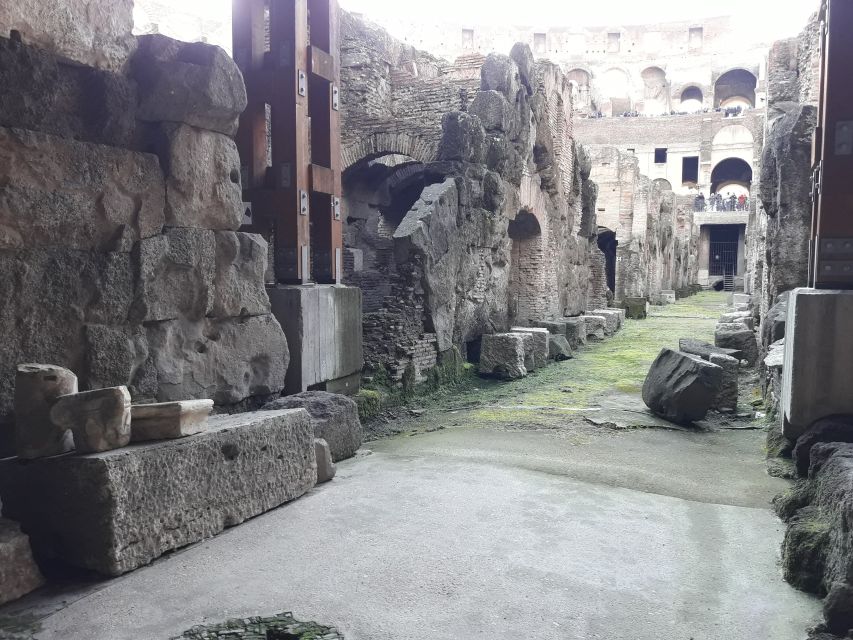 Rome: Colosseum Underground Small Group Guided Tour - Getting oriented fast at Via dei Fori Imperiali