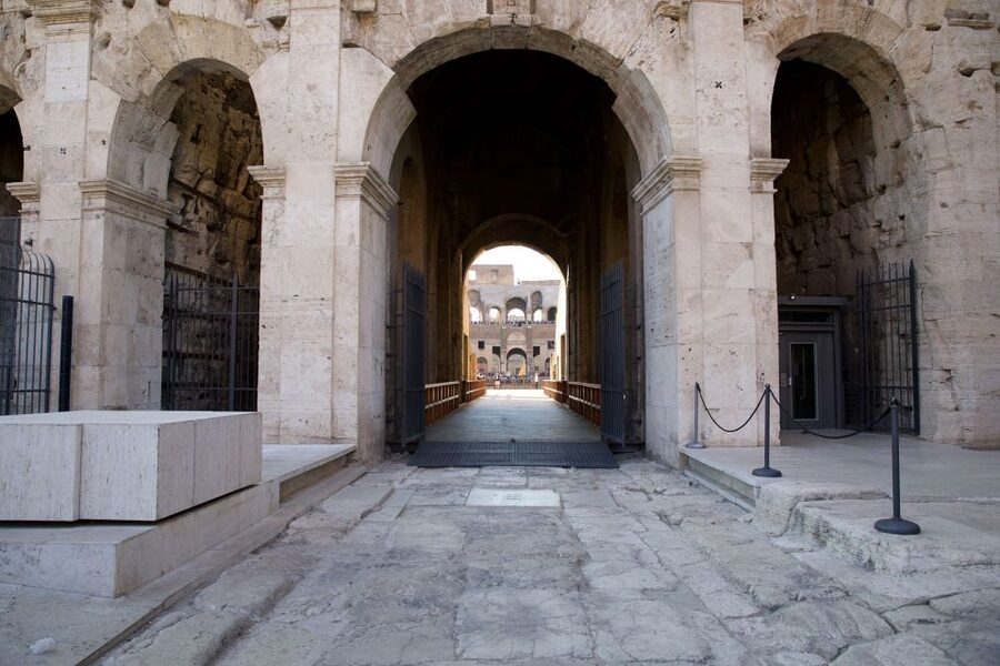 Rome: Colosseum Underground Small Group Guided Tour - The main Colosseum visit: seeing it like Romans instead of tourists