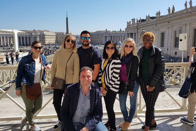 Rome: Complete Early Morning Vatican Tour | Small Group - Gallery of Tapestries: optical illusion in plain sight