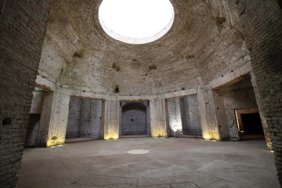 Rome: Domus Aurea Guided Tour and Virtual Reality Experience - Oculus VR in the Golden Vault, How the Technology Fits the Story