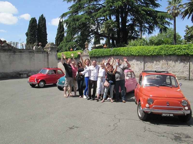 Rome Driving Tour By Vintage Fiat 500 - Trastevere streets: the advantage of driving something tiny