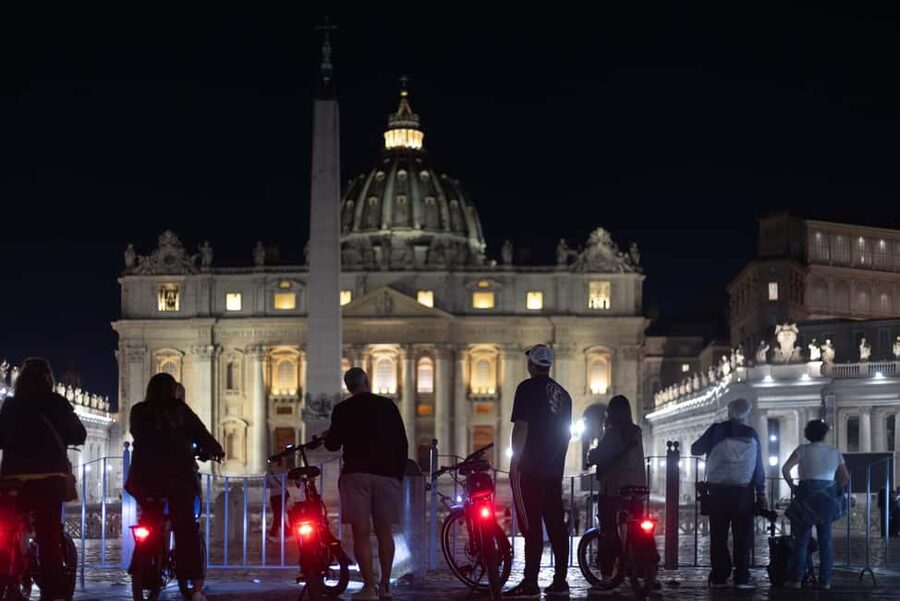 Rome: E-Bike Night Tour with Food and Wine Tasting - The Start at Via Antonio Rosmini, 22, and How the E-Bikes Fit In