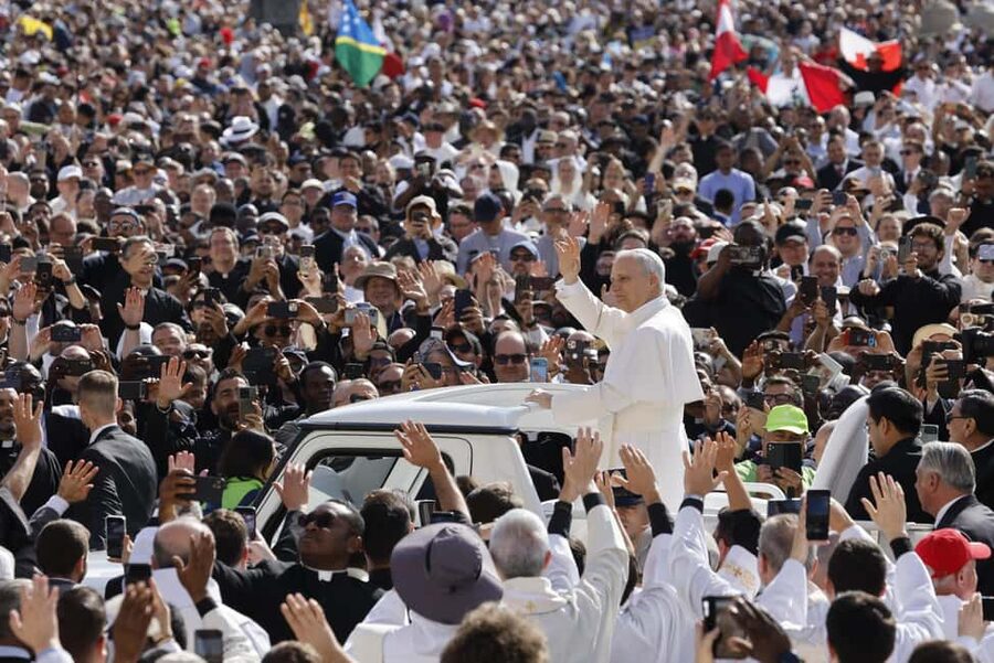 Rome: Escorted Papal Audience Experience with Entry Ticket - Should You Book This Papal Audience Tour?