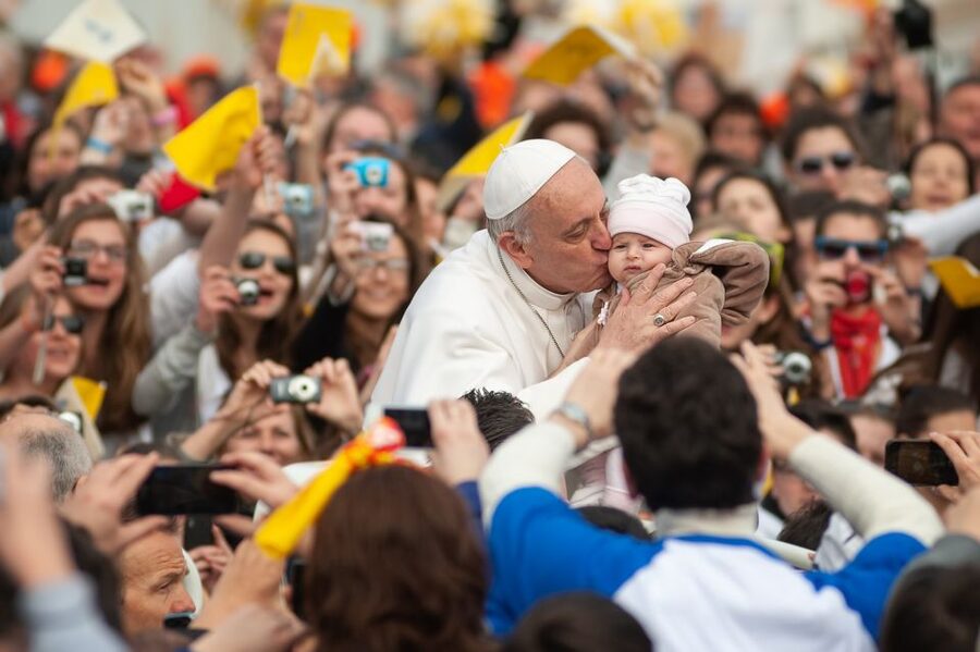 Rome: Escorted Papal Audience Experience with Entry Ticket - Weather, Indoor Audience, and What That Means for Your View