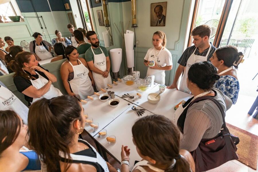 Rome: Fettuccine and Tiramisu Cooking Class with Wine - Practical tips so you get the best results