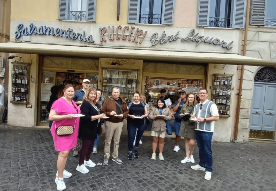 Rome: Food & Wine Tour of Campo de Fiori, Ghetto, Trastevere - What $81 buys you, and why group size is part of the value