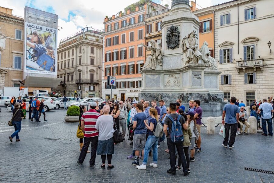 Rome: Fountains and Squares Small-Group Walking Tour - Guide Personalities Matter More Than You Think