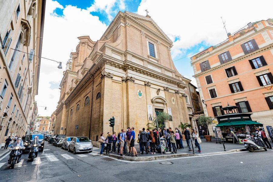 Rome: Fountains and Squares Small-Group Walking Tour - Piazza di Spagna and Bernini’s Half-Sunken Ship