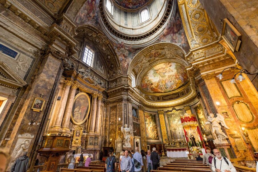 Rome: Fountains and Squares Small-Group Walking Tour - The Trevi Fountain Finish, Coin Toss, and That One Big Photo