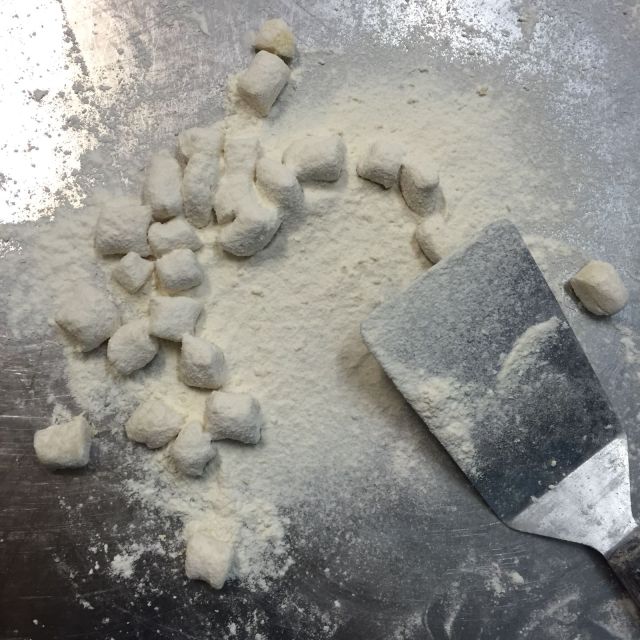 Rome: Fresh Pasta and Tiramisu Making Class with Fine Wine - Getting There by the Vatican: Small-Group Atmosphere, Easy-to-Miss Door