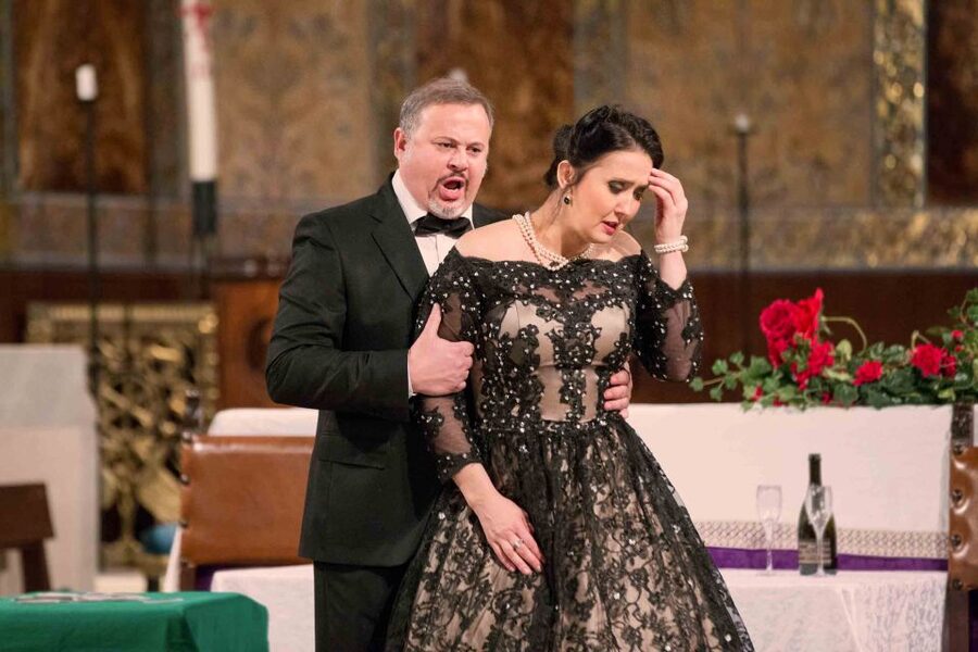 Rome: Giuseppe Verdi's "La Traviata" Live Performance - The cast, orchestra, and choir: the staff behind what you hear