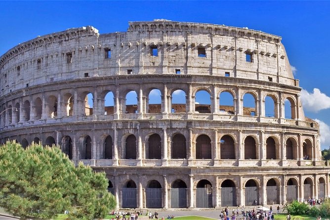 Rome: Guided Group Tour of Colosseum, Roman Forum & Palatine Hill - Colosseum time: what 1 hour feels like with a real explanation