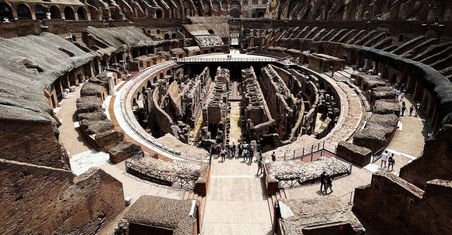 Rome: Guided Tour of the Colosseum - Entering The Colosseum fast, with a guide who brings it to life