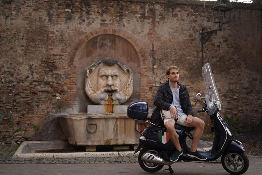 Rome: Guided Vespa Tour with Photo Stops - Fontana dell’Acqua Paola: A Pass-By Stop That Adds Variety