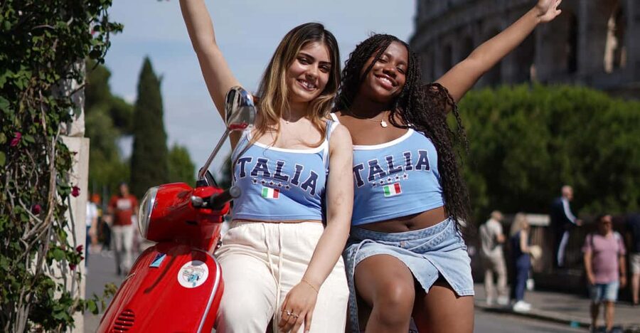 Rome: Guided Vespa Tour with Photo Stops - From Caffè Roma to Colosseum Photo Stops in About 15 Minutes