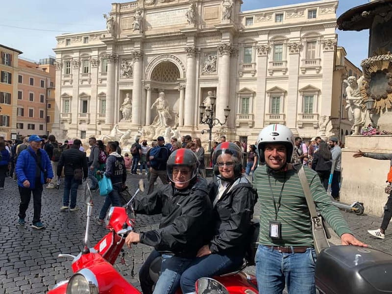 Rome: Guided Vespa Tour with Self-Drive or as a Passenger - Janiculum Hill photo stop with a real viewpoint payoff