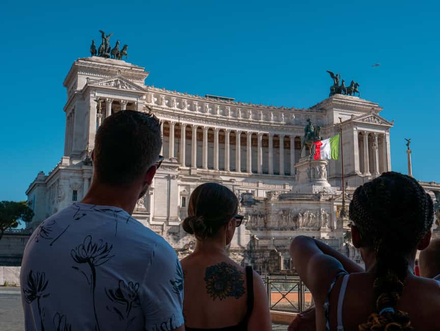 Rome: Guided Walking Tour in English or Spanish - Why this 2-hour Rome loop works so well at night