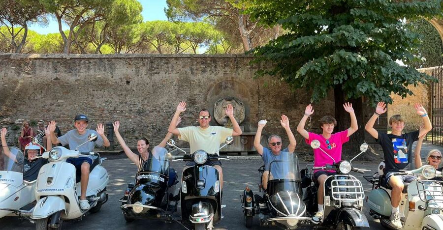 Rome: Highlights Vespa Sidecar Tour with Coffee and Gelato - Key highlights to look for