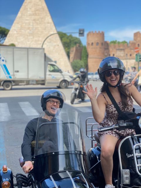 Rome: Highlights Vespa Sidecar Tour with Coffee and Gelato - How the Vespa Sidecar Setup Works (And How to Ride Comfortable)