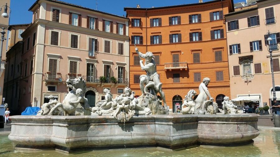 Rome: Immersive Underground and Piazzas Tour - Guides and pacing that keep the group moving without feeling rushed
