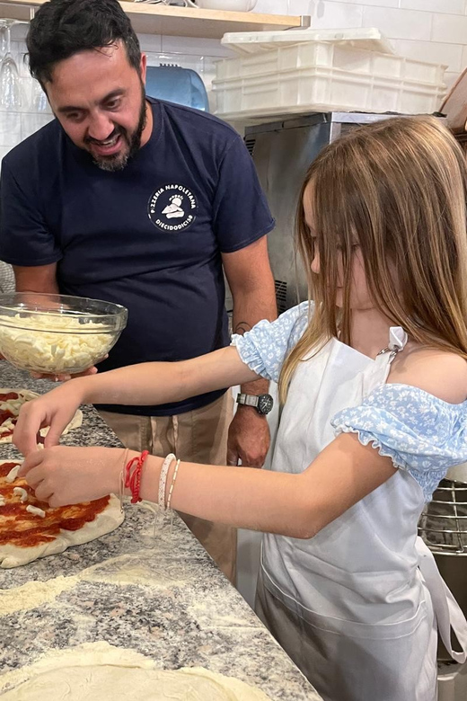 Rome: Neapolitan Pizza Cooking Class in Front of the Vatican - What you do in the class: Neapolitan dough, shaping, and toppings