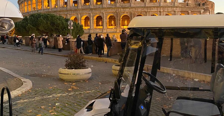 Rome: Night Tour by Golf Cart with Italian Dinner and Gelato - The Night Route: Colosseum to Trevi Fountain Without Waiting in Lines