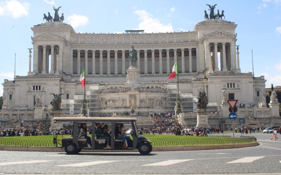 Rome: Night Tour of the City by Golf Cart (Private option) - From the Colosseum zone to Circus Maximus: a fast orientation