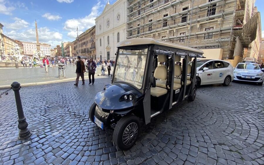 Rome: Night Tour of the City by Golf Cart (Private option) - How the guides make the difference: Max, Giovanni, and the art of good timing