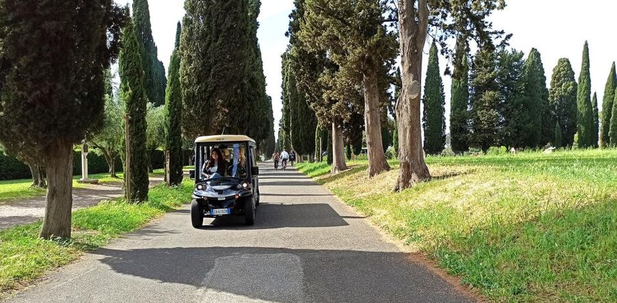 Rome: Official Catacombs Guided Tour with Golf Cart Shuttle - A Quiet Rome Start, Golf Cart to the Appian Way