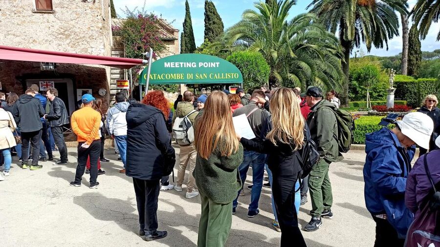 Rome: Official Catacombs Guided Tour with Golf Cart Shuttle - Dress Code, Temperature, Photos, and Other Must-Knows