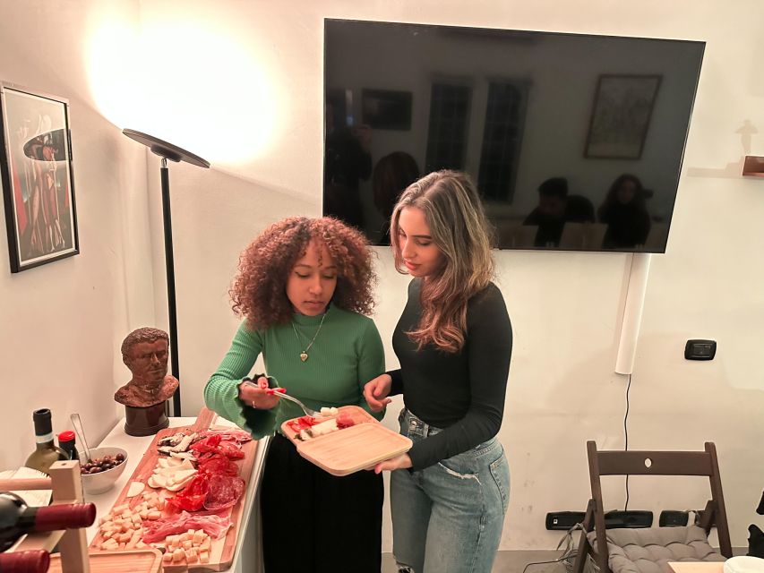 Rome: Painting Class with Unlimited Wine - How the small-group format helps you meet people (without forcing it)
