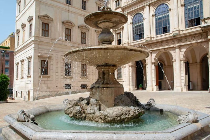 Rome: Palazzo Barberini Galleria Corsini Ticket & Audioguide - Start at the Palazzo Barberini ticket office, then convert your voucher
