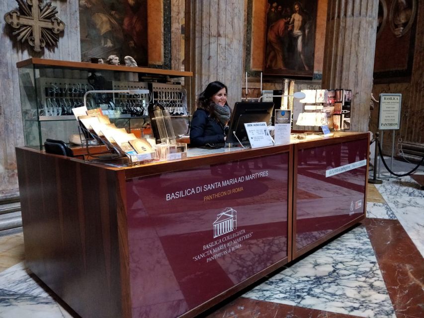Rome: Pantheon Guided Tour with Skip-the-line Ticket - Raphael’s Tomb: Why Artists Chose This Place