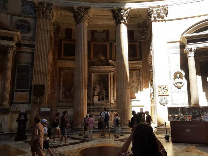 Rome: Pantheon Priority Entry Ticket & Audio Guide App - Take your time: your pace beats the clock