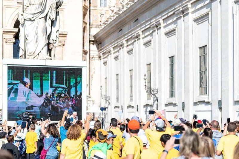 Rome: Papal Audience with Pope Leo IV - Learning While You Wait: Pope Leo IV and Papal History Context
