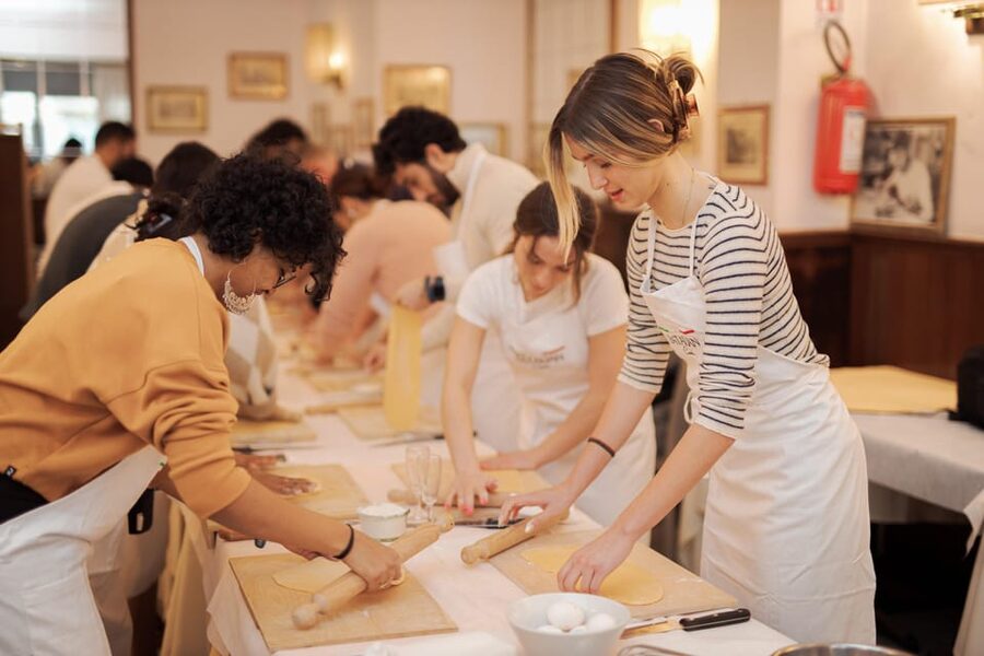 Rome: Pasta and Tiramisu Cooking Class in Piazza Navona - Key highlights worth planning for