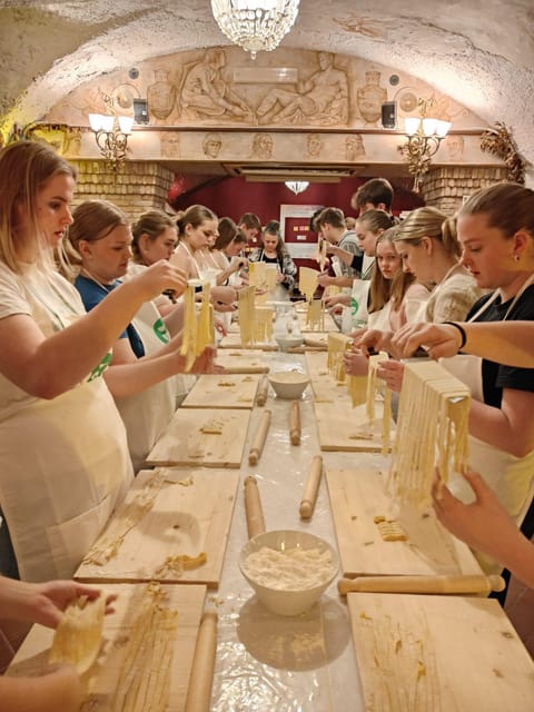 Rome: Pasta & Tiramisu Cooking Class near the Spanish Steps - The 2-Hour Flow, Pasta First Then Tiramisu