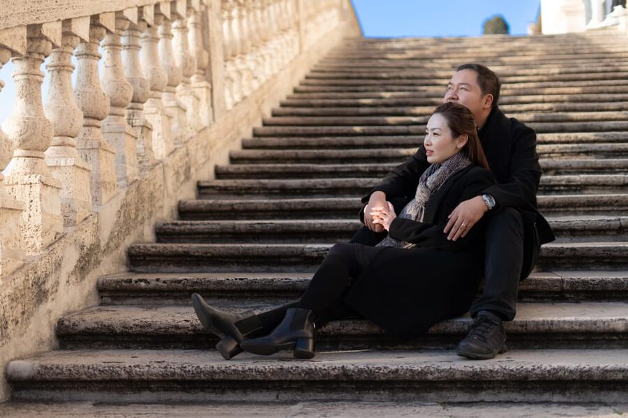 Rome: Personalized Photoshoot outside the Colosseum - What to bring so the session stays smooth