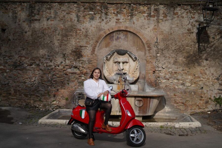 Rome: Photo Tour by Vespa Scooter - Giardino degli Aranci: Break Time With the Best “Rome Views” Payoff