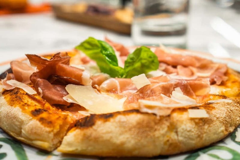 Rome: Pizza and Gelato Cooking Class with Wine - What the price includes, and why it can be good value
