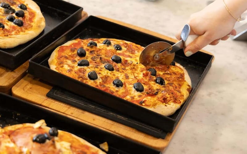 Rome: Pizza and Tiramisù Cooking Class with Glass of Wine - Key highlights you will feel fast