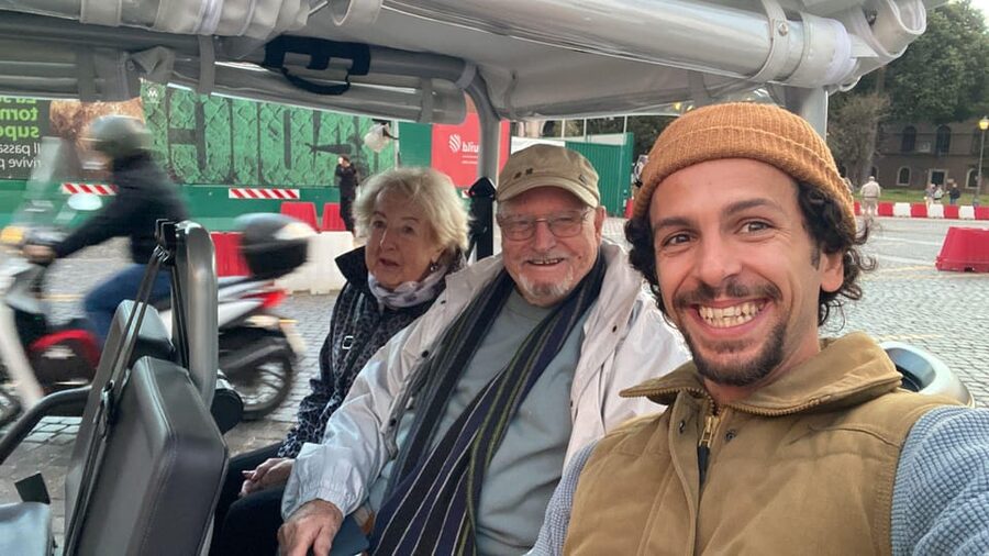 Rome: Private Golf Cart Tour with Artisanal Gelato - Orange Garden (Giardino degli Aranci), Aventine Keyhole, and Trastevere